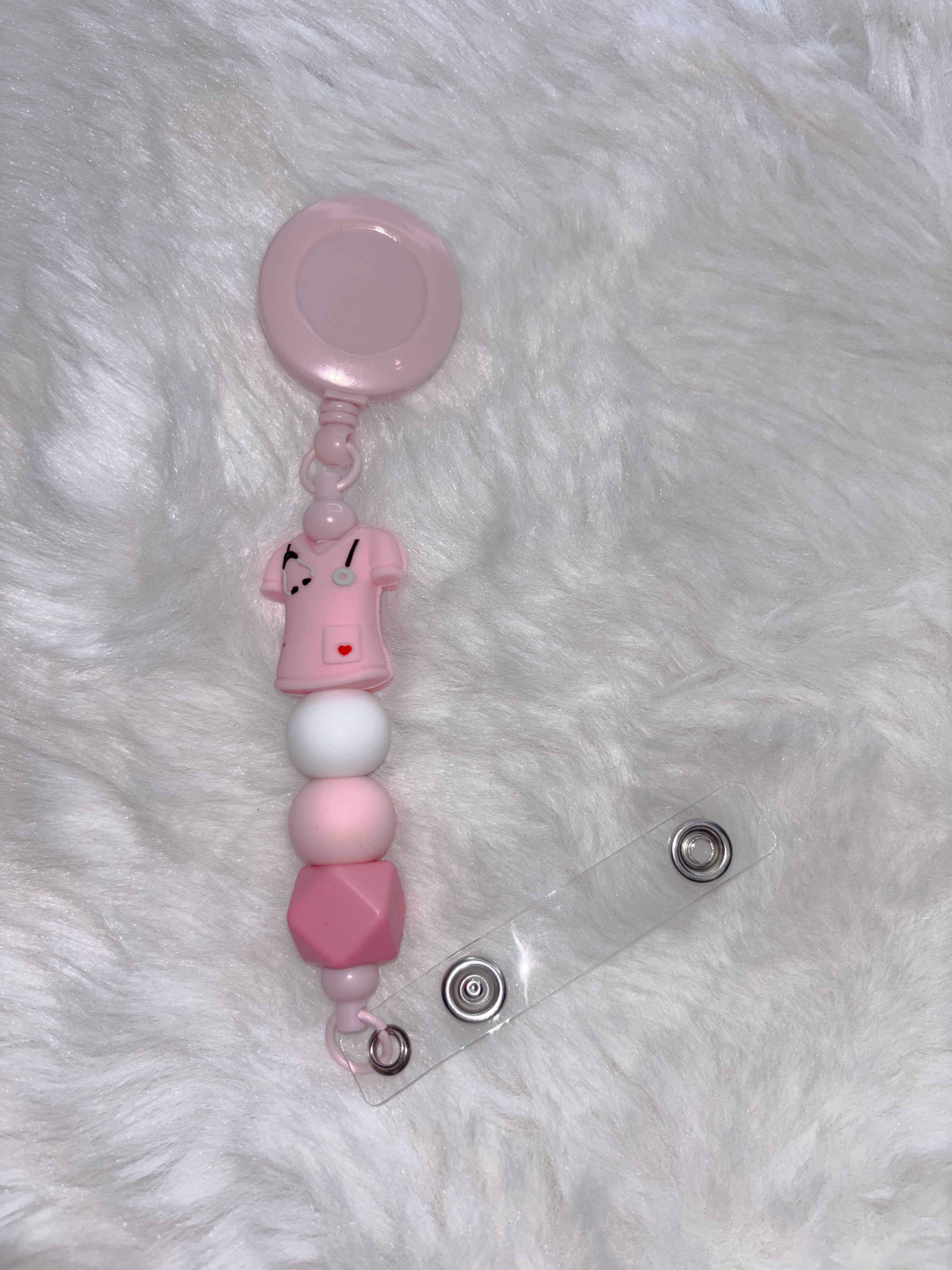 Retractable beaded badge clip - pink scrubs